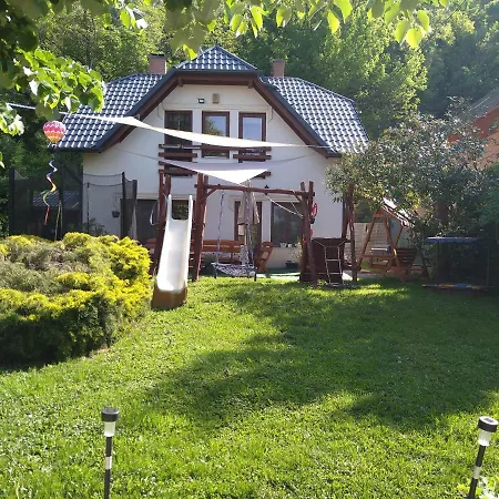 Séjour chez l'habitant Liliána *