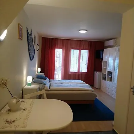 Liliána Balatonfůzfő