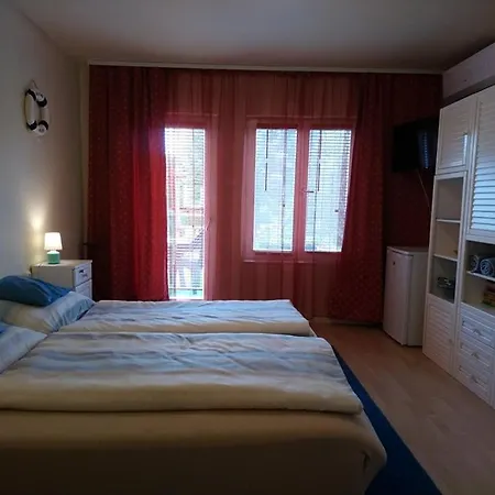 Liliána Balatonfůzfő