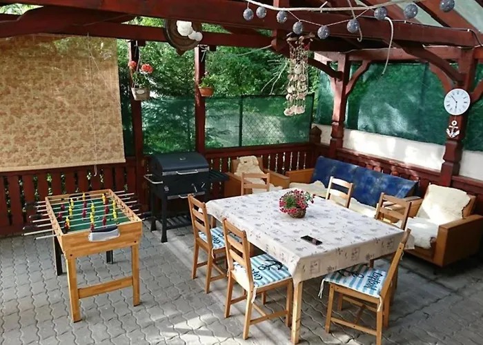 בית אירוח Liliana Vendeghaz *