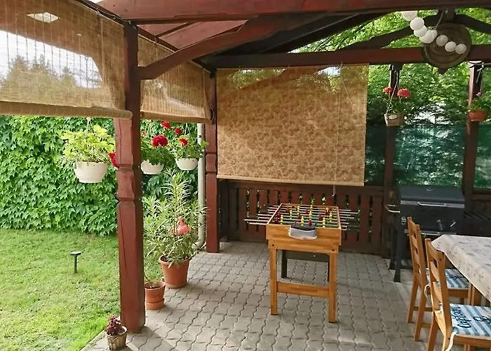 Liliana Vendeghaz בית אירוח *