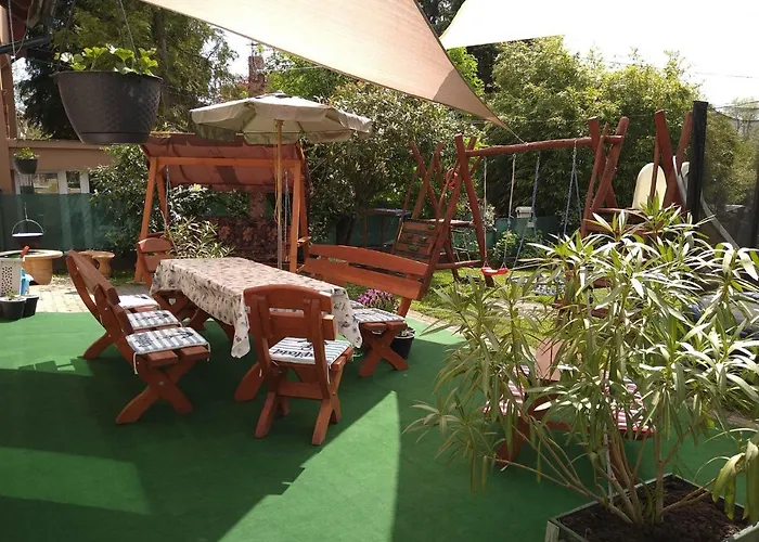 בית אירוח Liliana Vendeghaz Balatonfůzfő